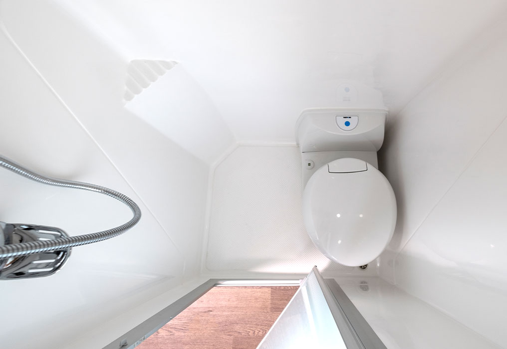 Winnebago Bondi 2S FB 2 Berth Campervan Interior Combined shower/toilet