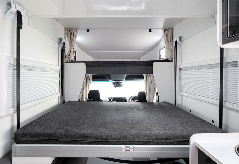 Winnebago Cottesloe Interior Bed to lounge/dinette conversion